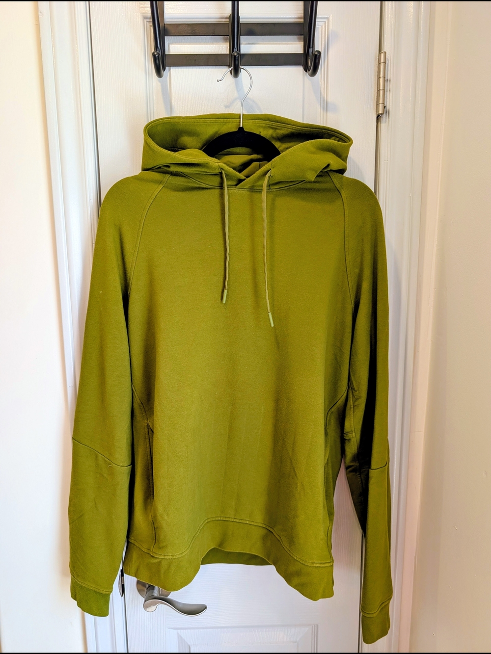 lululemon athletica Olive Green Pullover Hoodie. Mens Size Large